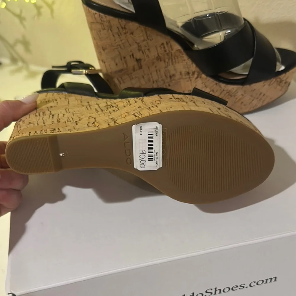Aldo Black Platform Sandals Brand New - Picture 6 of 6